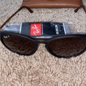 NEW RAYBAN POLARIZED